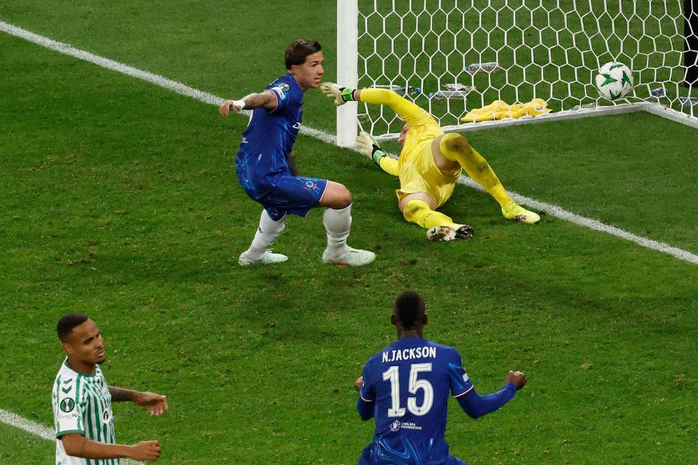 全市场：罗马有意蓝军小将泰里克-乔治，后者已提出离队申请